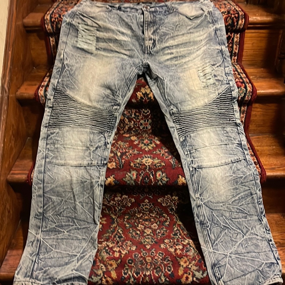 Road Narrows size 40 blue jeans Mens size 40x32